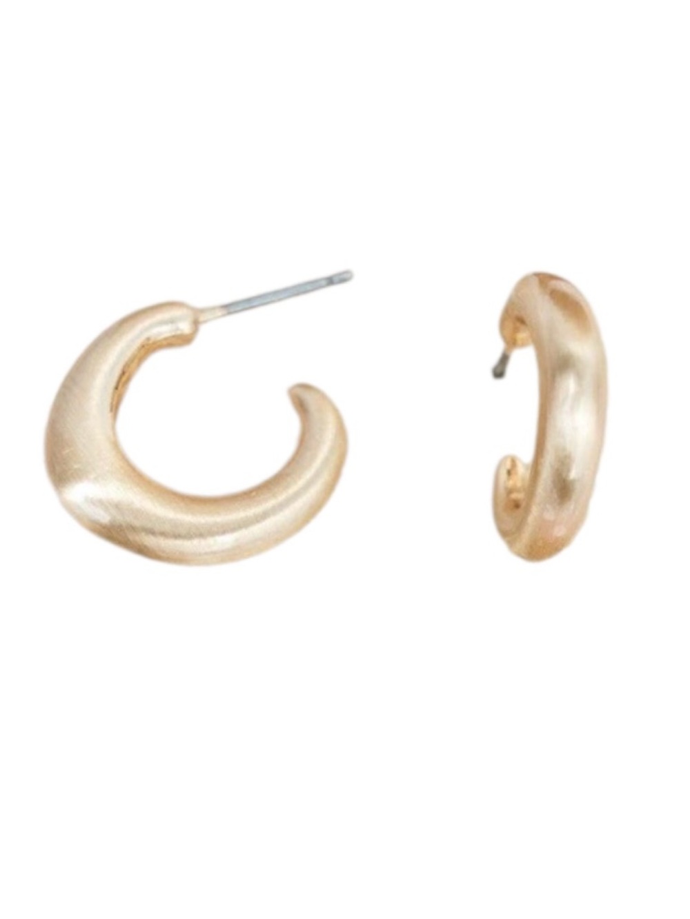 Elio Parisian Pause Satin Gold Tone Hoop Stud Earrings (NWT)